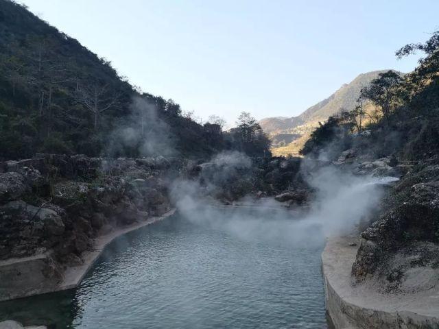 探讨热点话题,尽在吃了那么多年冰冻带鱼,为何从买不到活的?渔民:活的你吃不起!交流平台